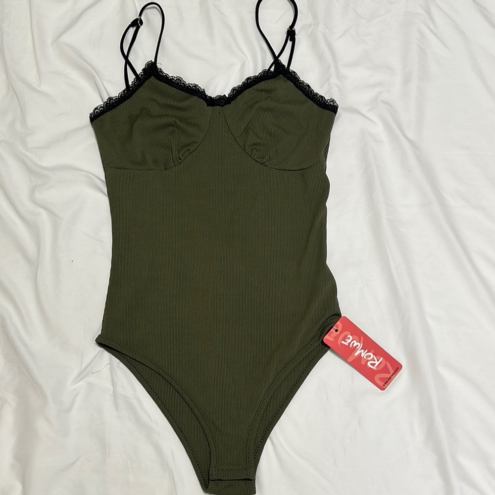 3/$15 NWT Olive Green Bodysuit small